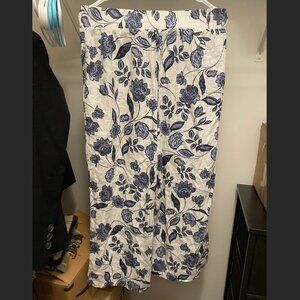 Ella Moss White Linen Blend Wide Leg Pants w/ Blue Floral Detail – Size S